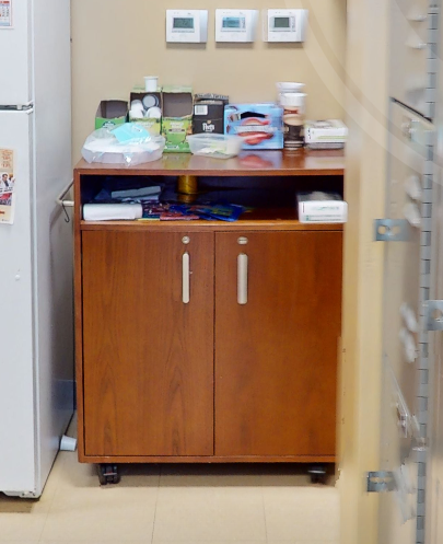 2-Door coffee cabinet