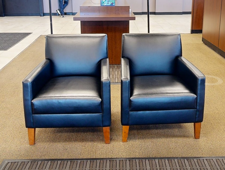Black lounge chair