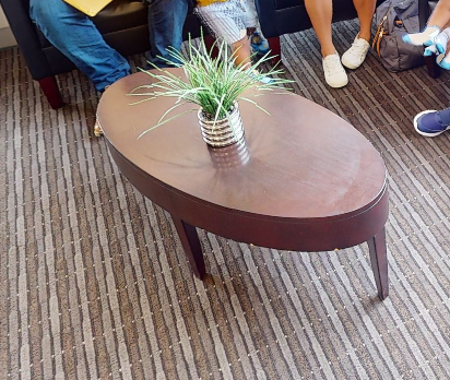 Oval coffee table