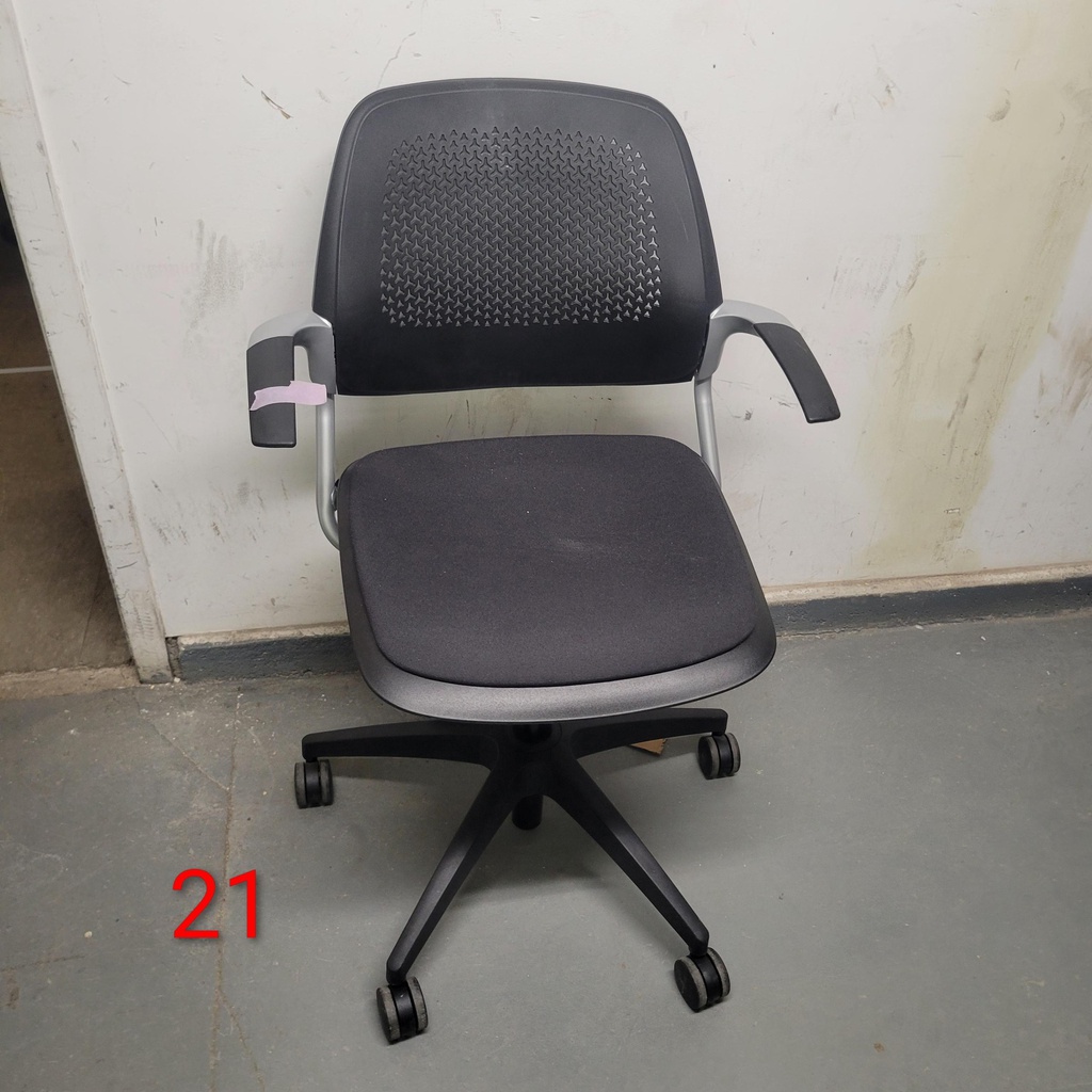 Black Perforated Back Back Cushion Task Chair