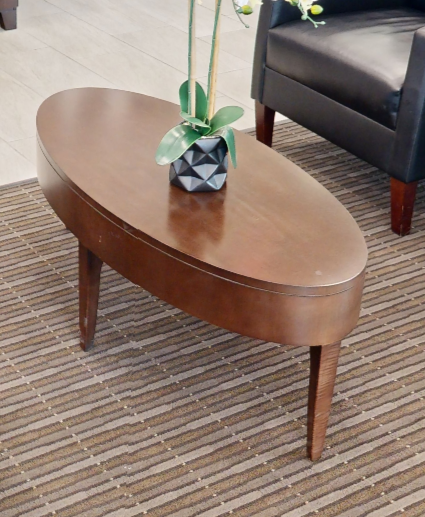 Oval coffee table