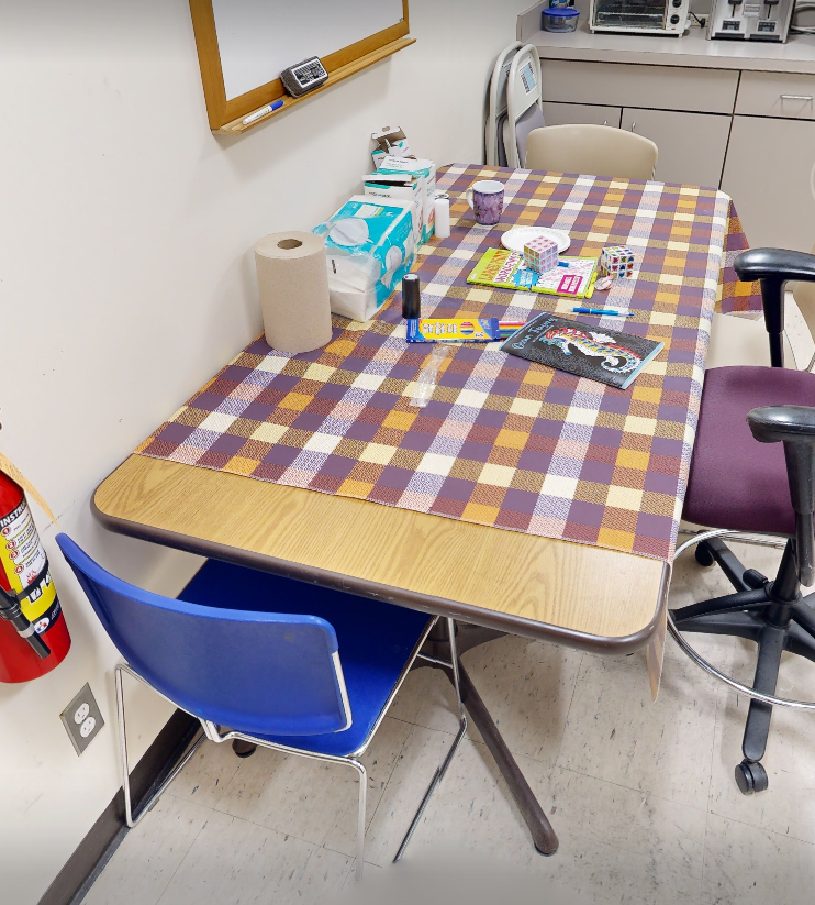 Square break table