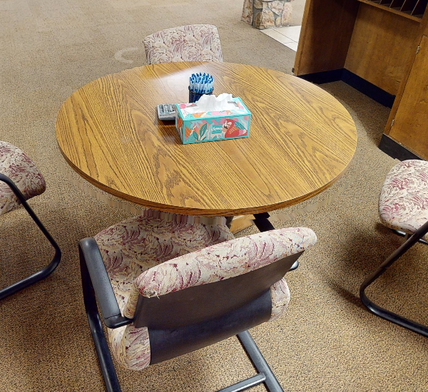 Round meeting table