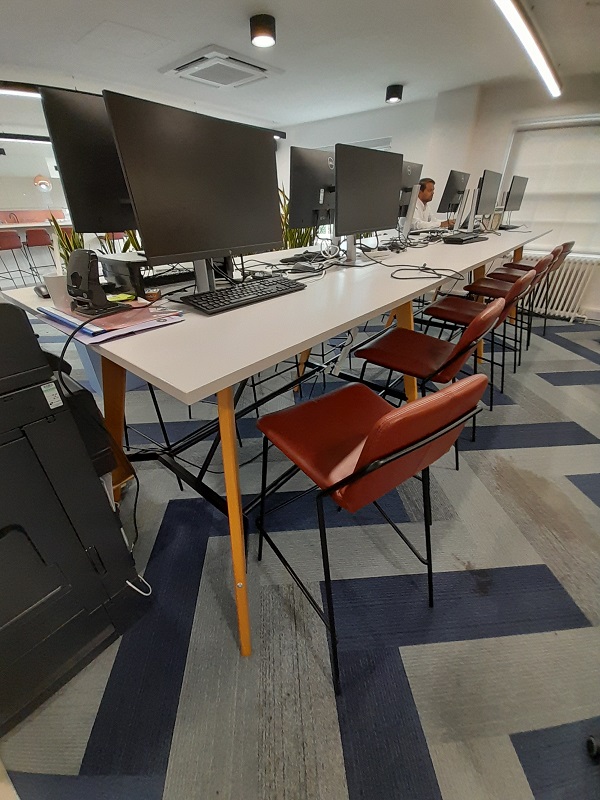 6 workstation tall light grey bench desk