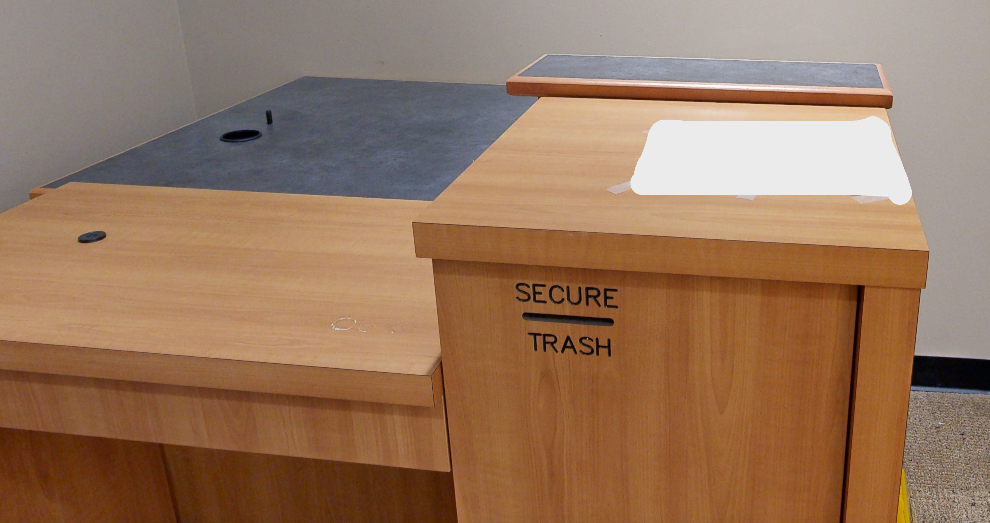 Desk (grey)