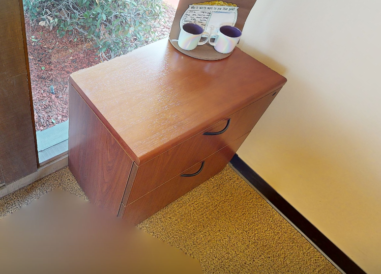 2D lateral credenza