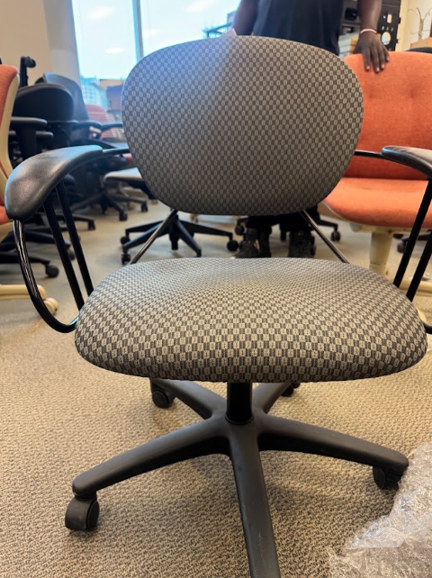 Steelcase Uno Chair