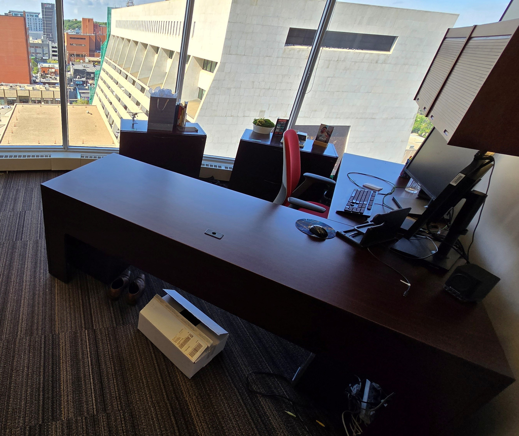 L Desk