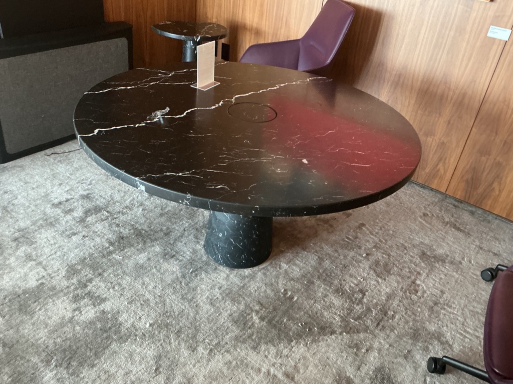 Round black marble table with tulip base 