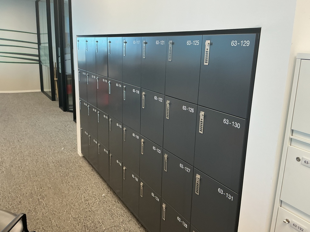 lockers — four doors per unit