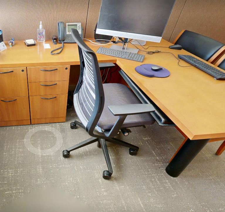 Task chair, with arms