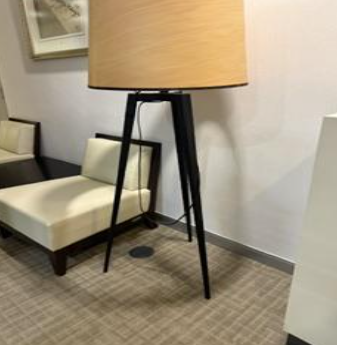 STANDING LAMP