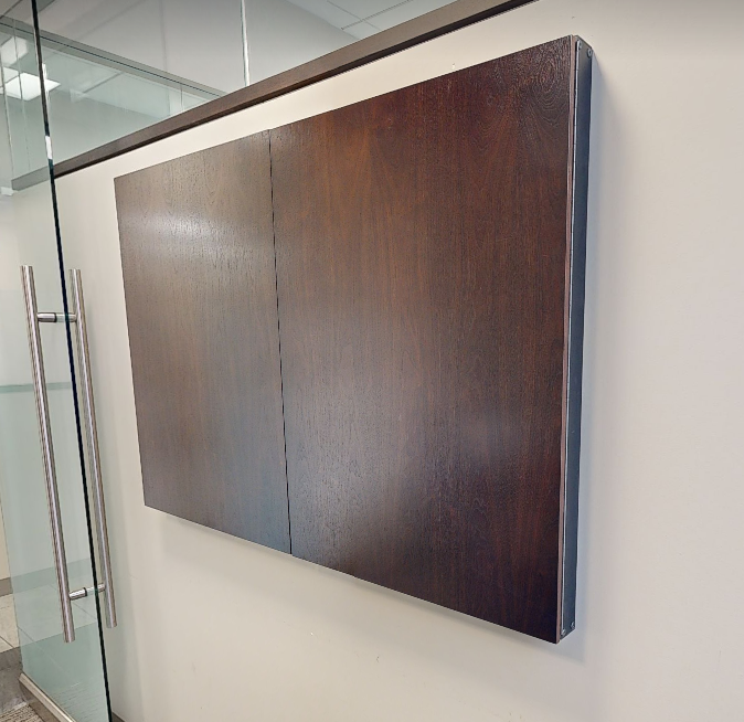 Whiteboard in mounted cabinet