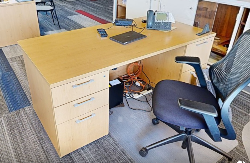 5D classic wood desk
