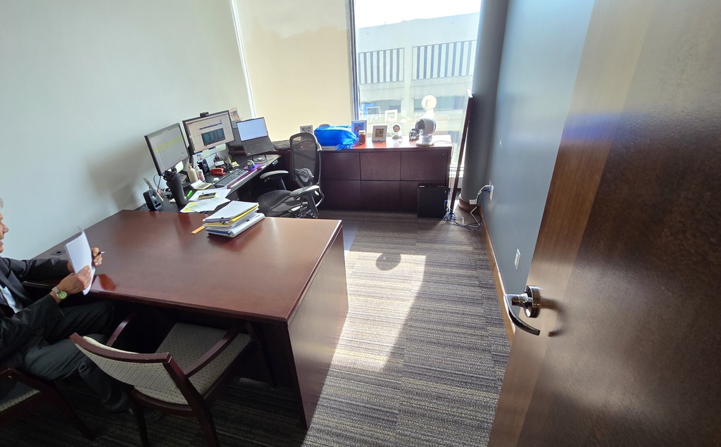 U Shape Desk