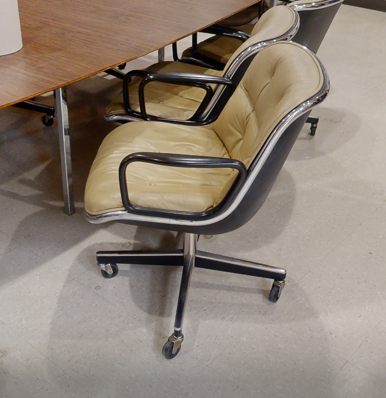 Mobile conference chair