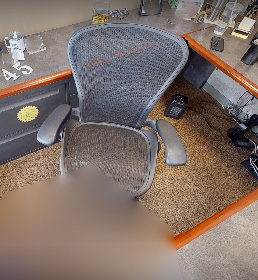 Task chair, with arms