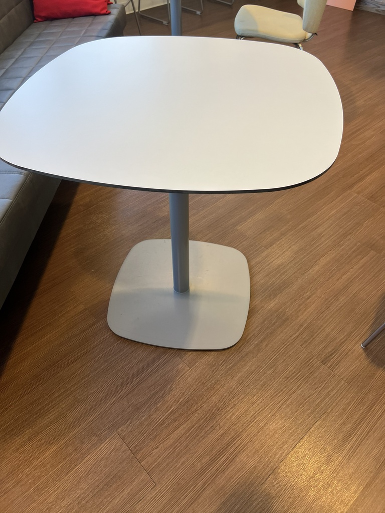 Café Tables
