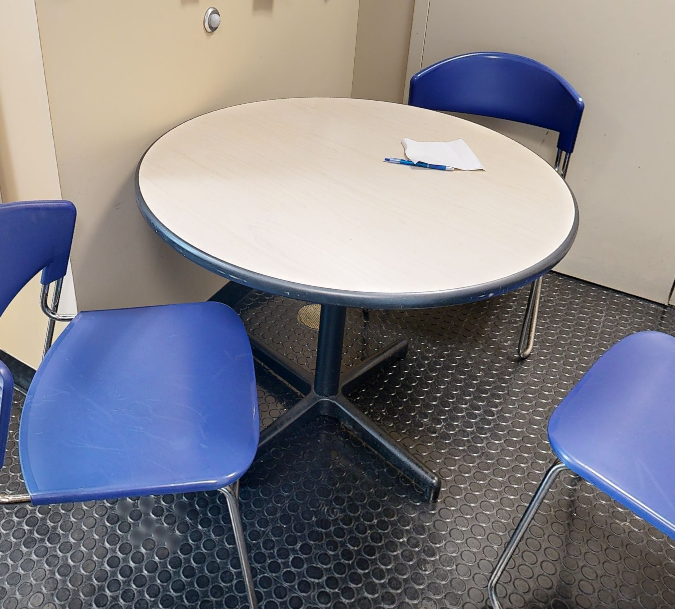 Round meeting table