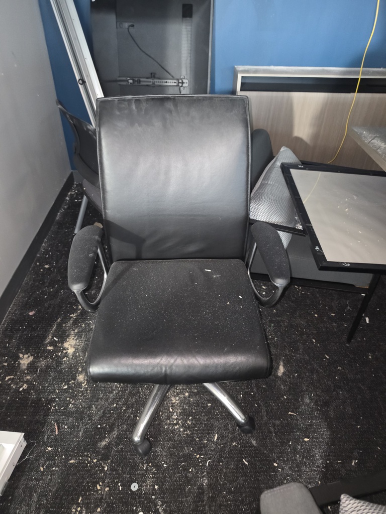 Task Chair