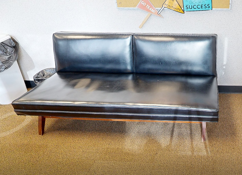 2-seat no arm couch