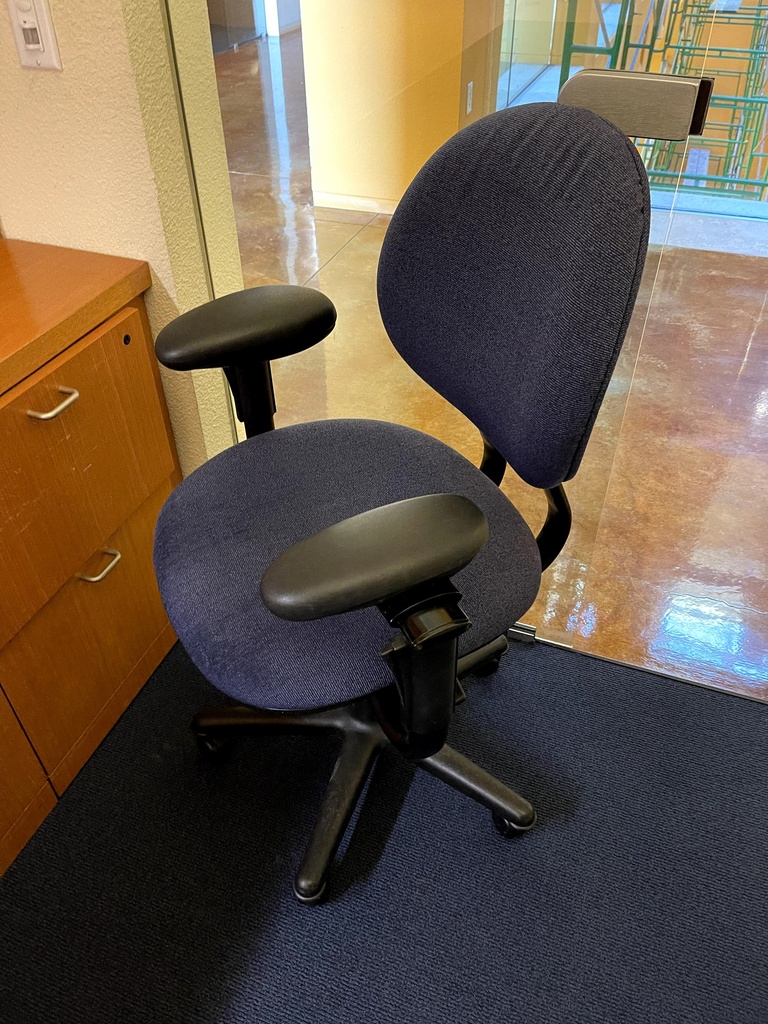 Round Task Chair