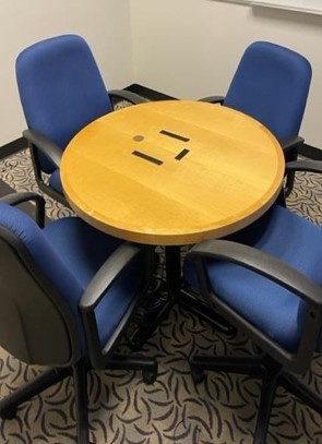 ROUND MAPLE TABLE-D3