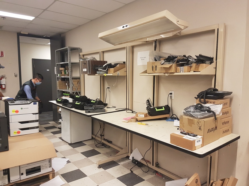 Work Bench, 40" x 72"