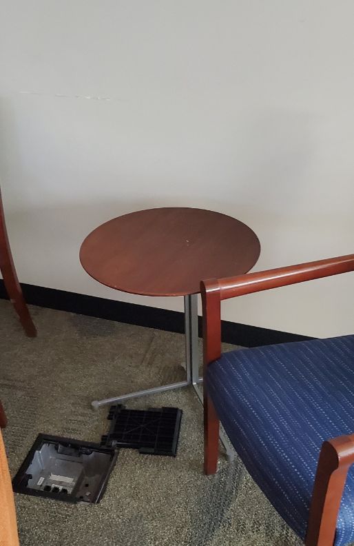 Round Side Table, 20"