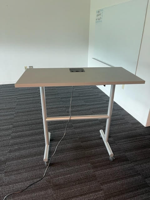 Training Table - Wood, On Wheels, 4'