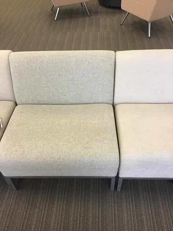 Single Armless Seat (30”L x 30”W x 30”H)