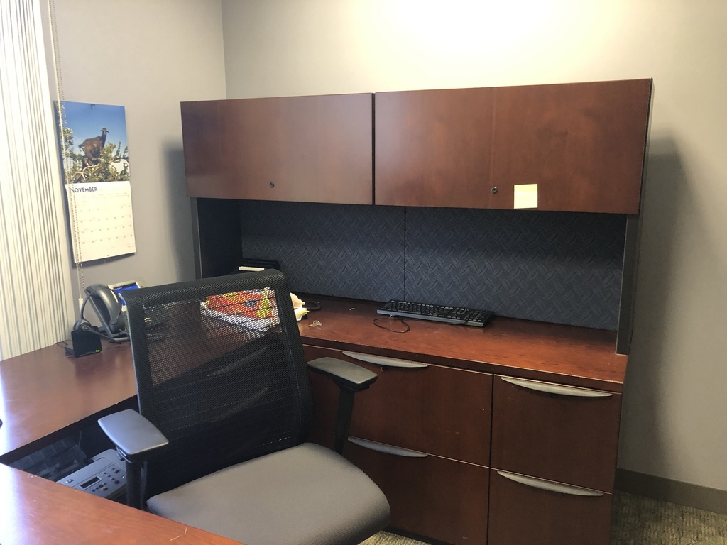 Credenza (6'x2') with Storage Hutch (H: 34")