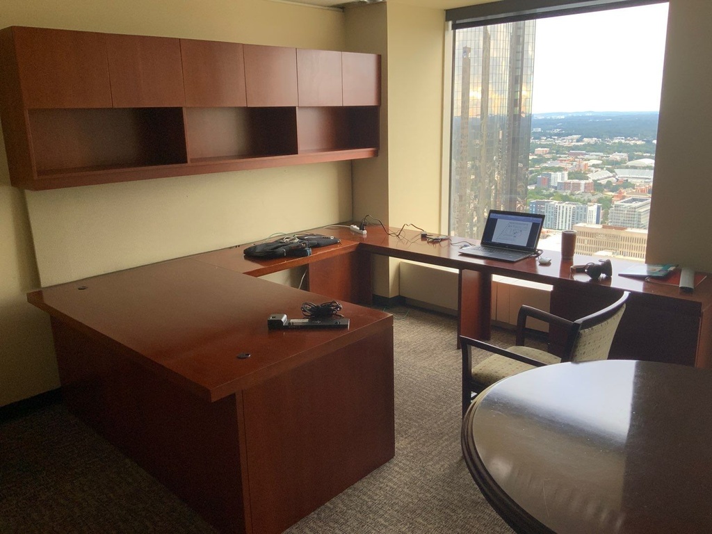 Private Office U-Shape