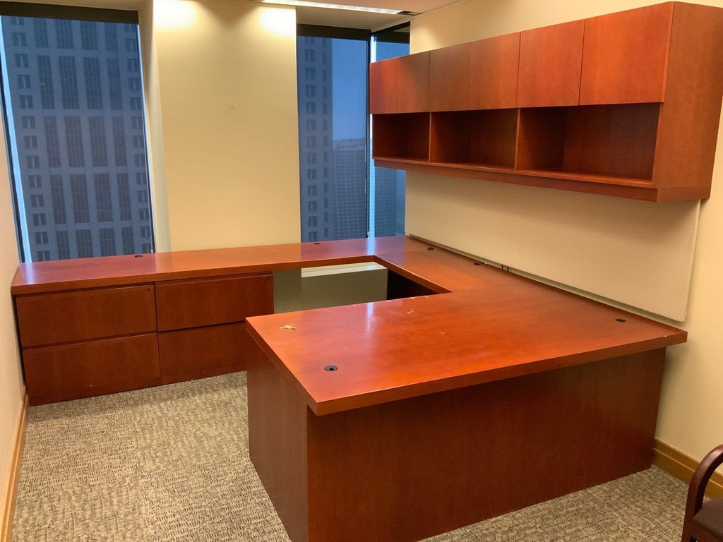 Executive "U" Group w/ Wall Mounted Hutch, Tackboard, Tasklights
Desk w/ Box Box File,center Drawer, Credenza w/ Double Lateral File, Left Hand
Cherry