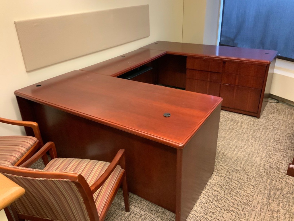 Executive "U" Group, Transitional. Desk w/ Box Box File, Center Drawer, Bridge, Credenza, Right Hand
Mahogany
