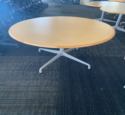 Metal Pedestals (15th floor)