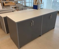 Credenza/
Aparador