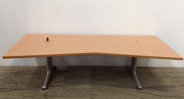 Bowtie Desk - 70" X 36" (25th floor) 