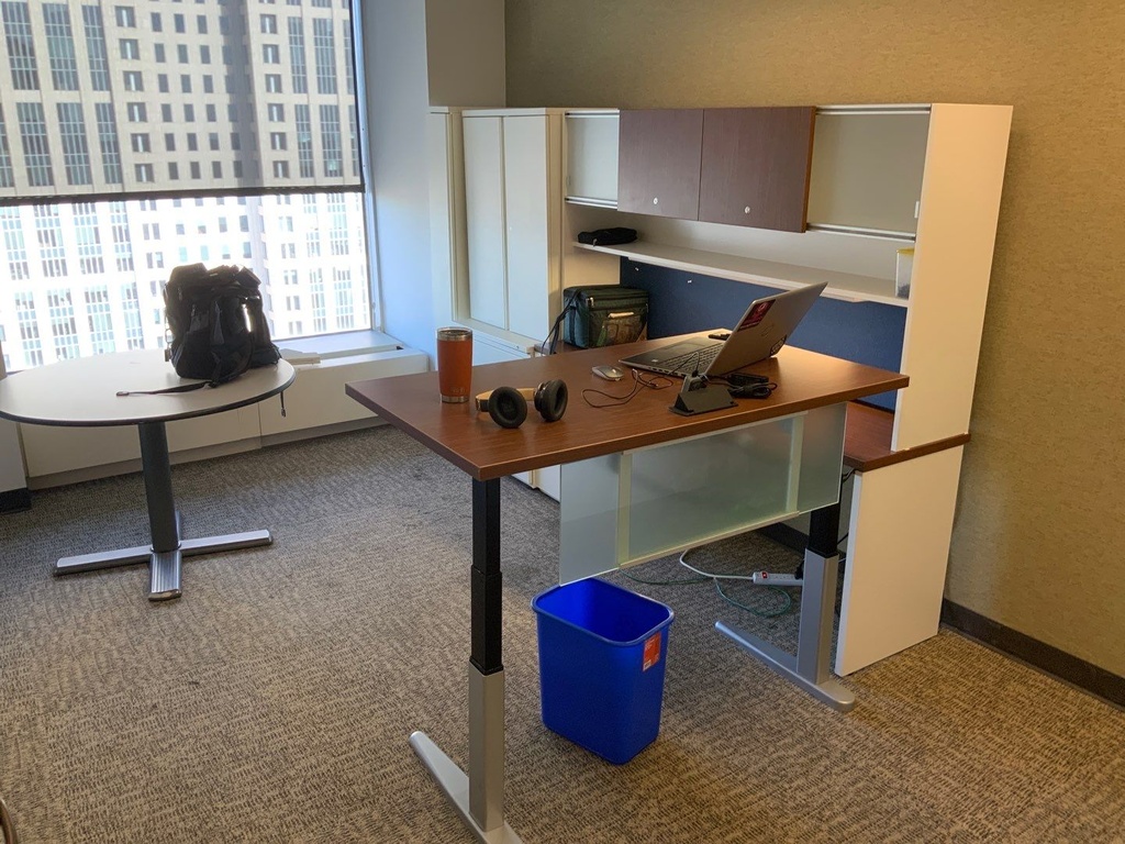 36"Dia. Conference Table w/ Satin Nickel Alloy "X" Base