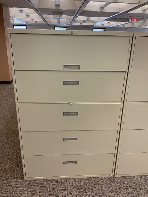 Lateral File, 42W, 5-Drawer, Putty