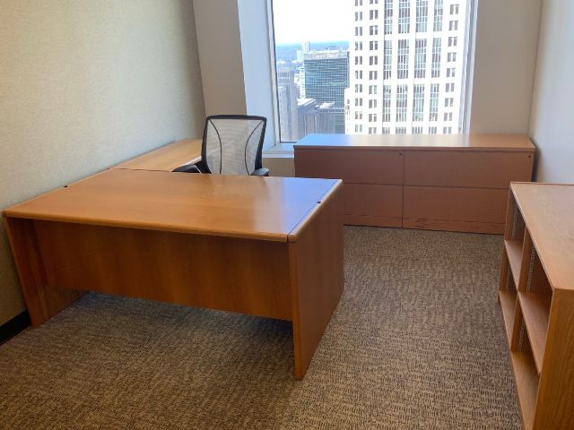 Mobile Pedestal, Box File w/ Padded Top
Grey Paint, Green Fabric