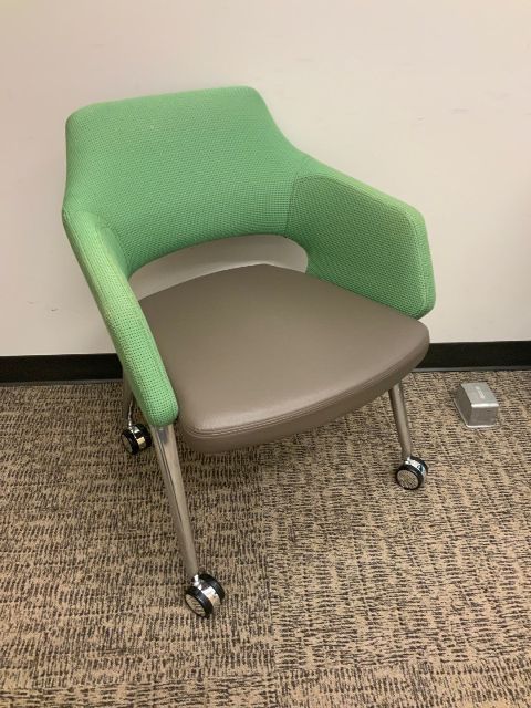 Side Chair, Conference - Ttraining, Nesting w/ Fold Up Seat, Arms, Casters