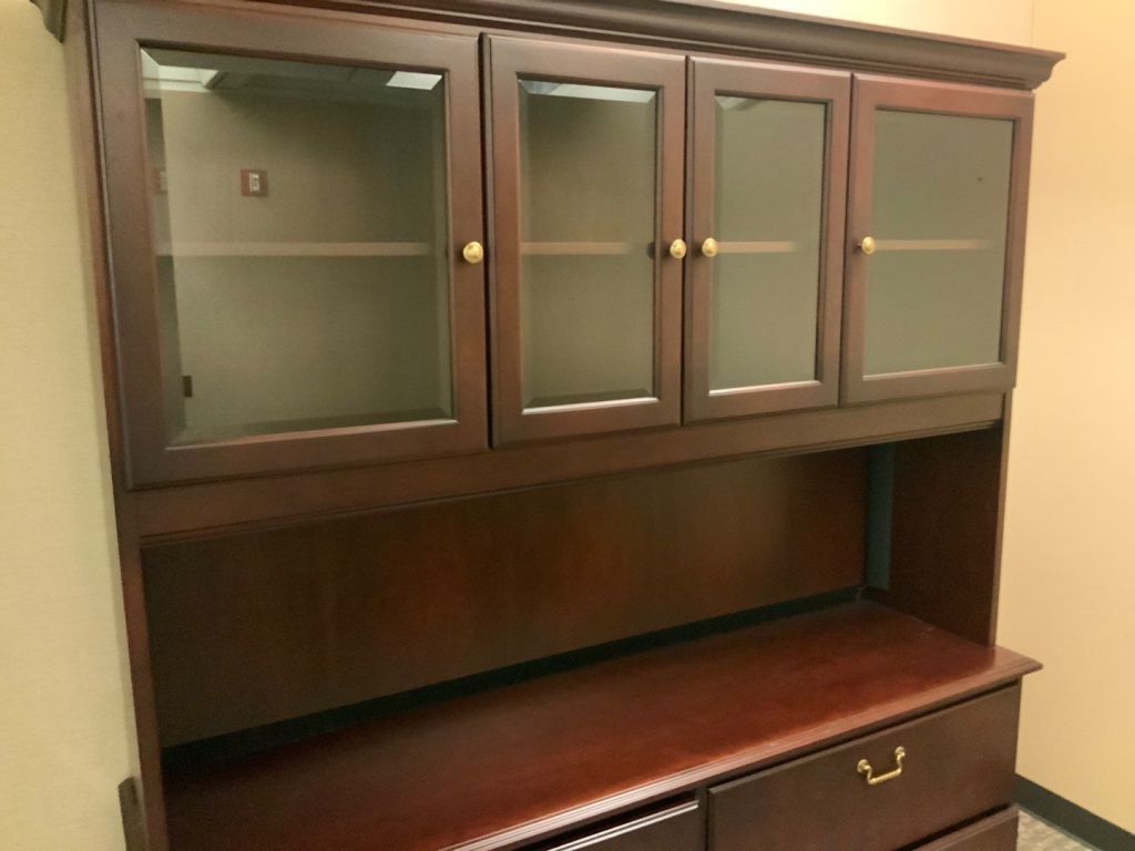 Traditional Hutch, Free-Standing, Doors w/ Glass Fronts, 15x71x51H