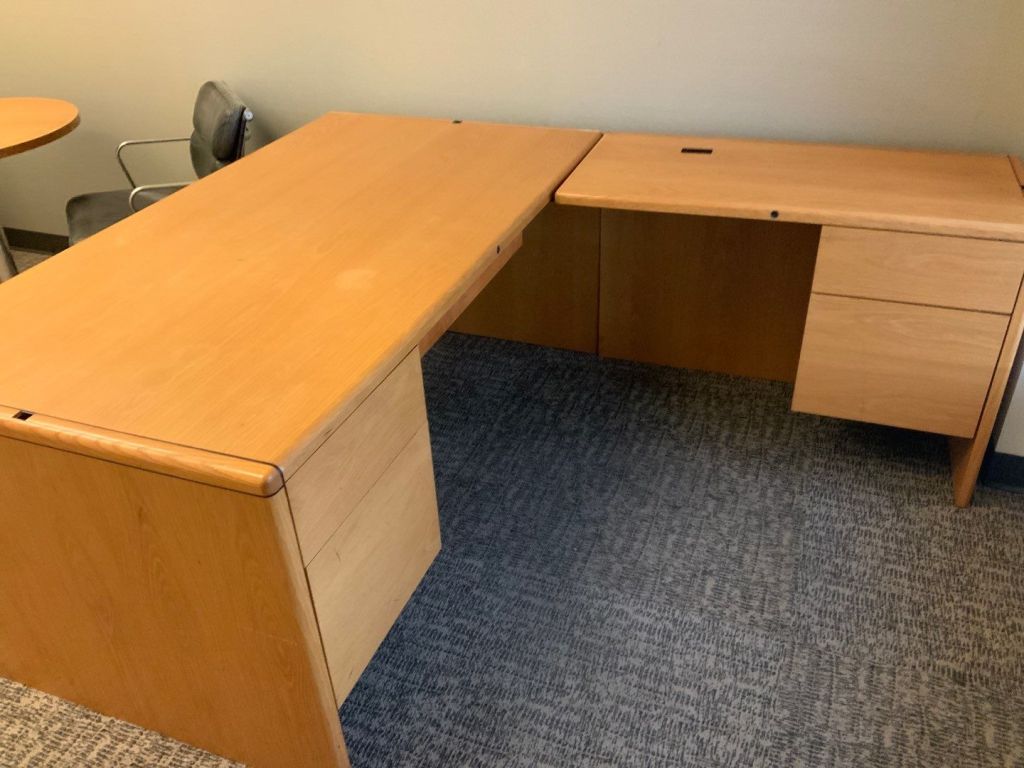 "L" Group Right - 36x66 Single Pedestal Desk