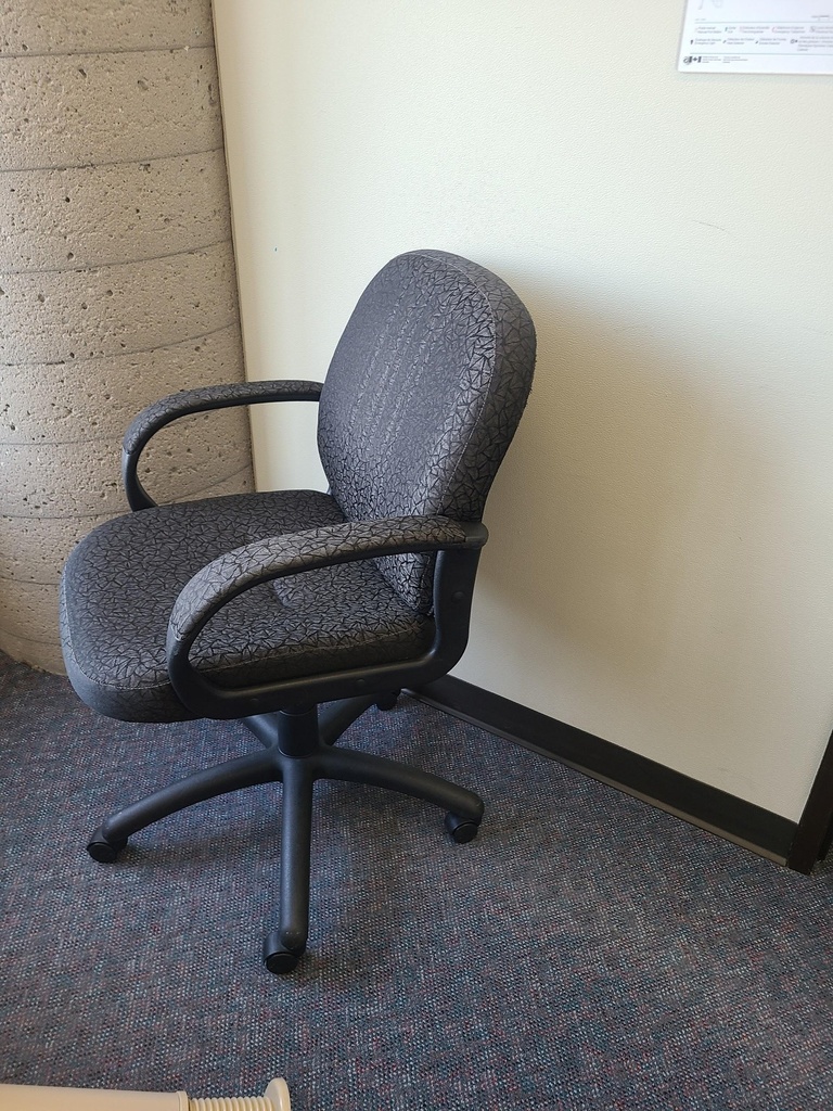 Task chair