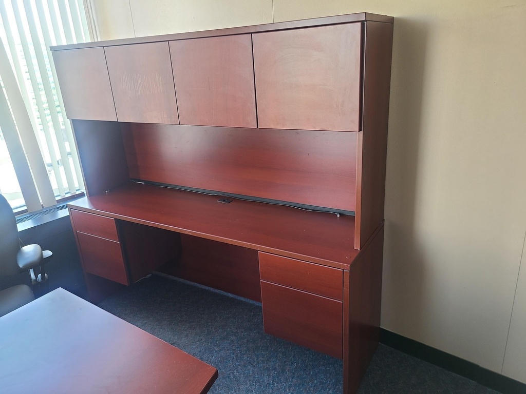 Bureau avec crédence - 6' de long x 20" de large x 65" de haut