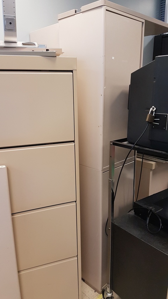 Filing Cabinet - 4 Drawer (metal)