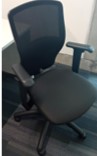 Task chair, black mesh, adjustable | Silla operativa, malla negra, regulable