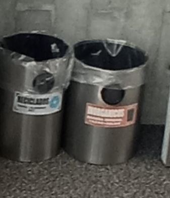 Garbage bin | Tacho de basura