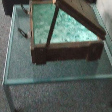 Square glass table | Mesa cuadrada de cristal